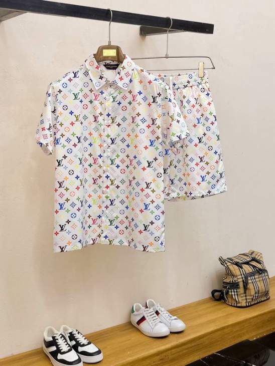 Picture of LV Shirt Pant Suits _SKULVM-3XL25cx24823125